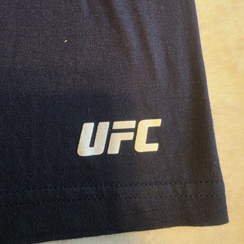 UFC Mens XL Shirt NWT - Picture 3 of 3